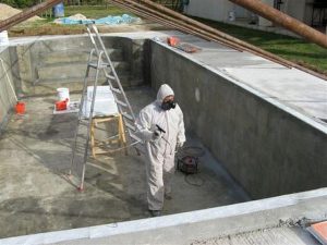 Contruire sa piscine en résine