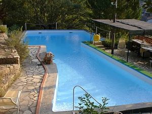 Contruire sa piscine en résine