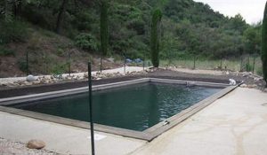 Contruire sa piscine en résine