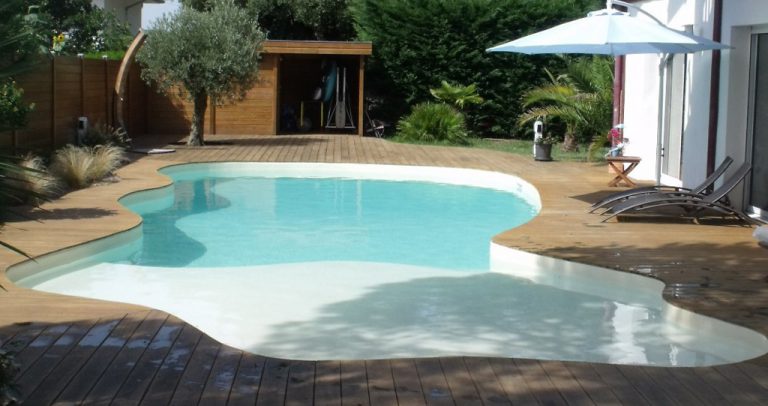 Résine piscine - construction et rénovation piscine grâce à la résine epoxy